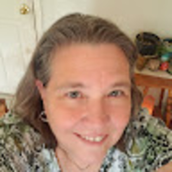 Meet your Posher, Lori - Picture 1 of 1